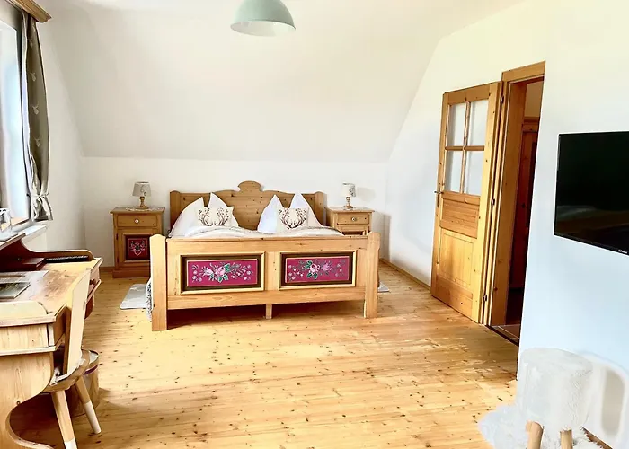 Weinblick بيت ضيافة 3*